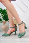 Mint Yeşili Aksesuar Detaylı Kadeh Topuklu Ayakkabı